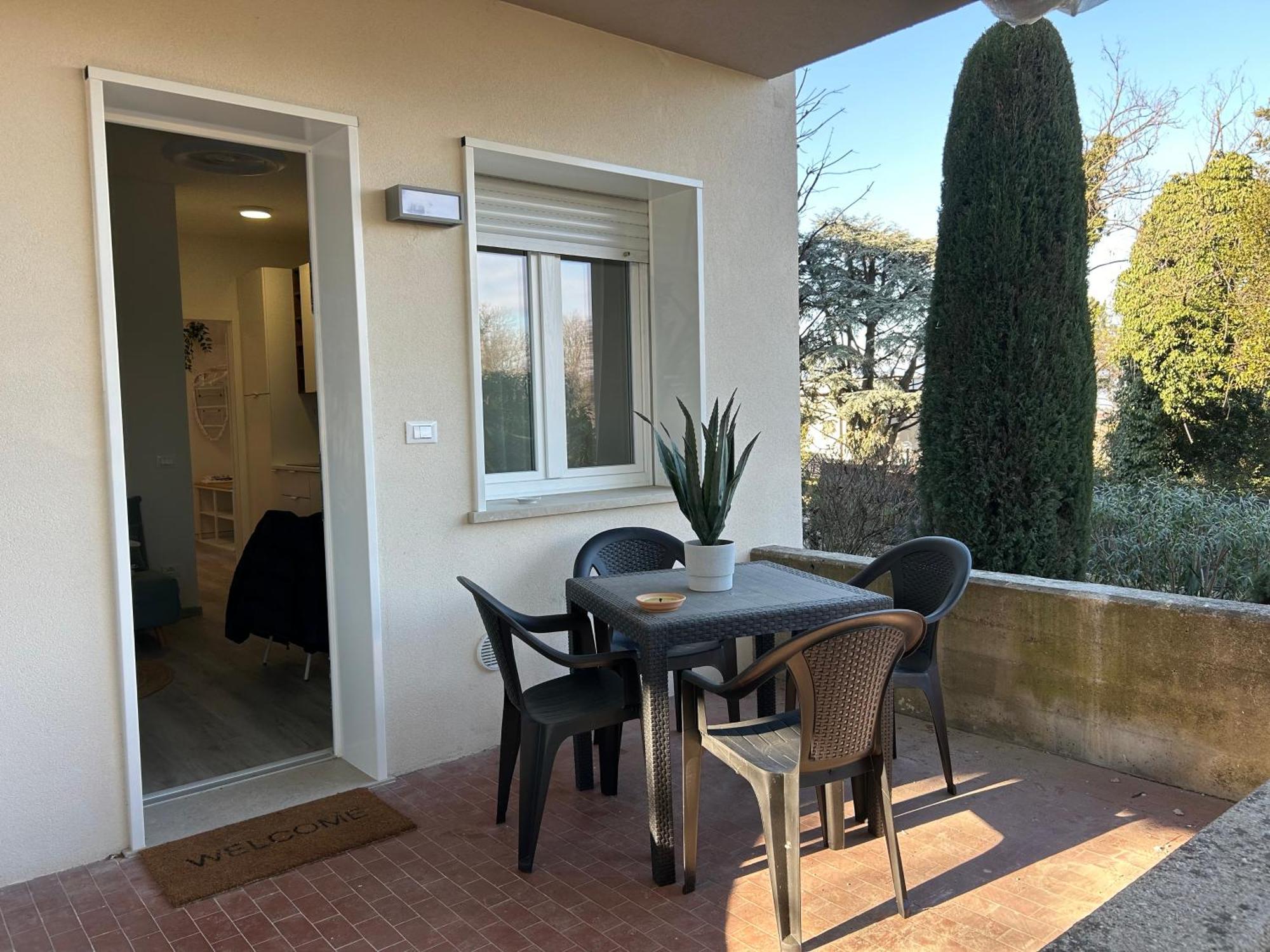 Vittoria Peschiera Apartment Понти Сул Минчо Екстериор снимка
