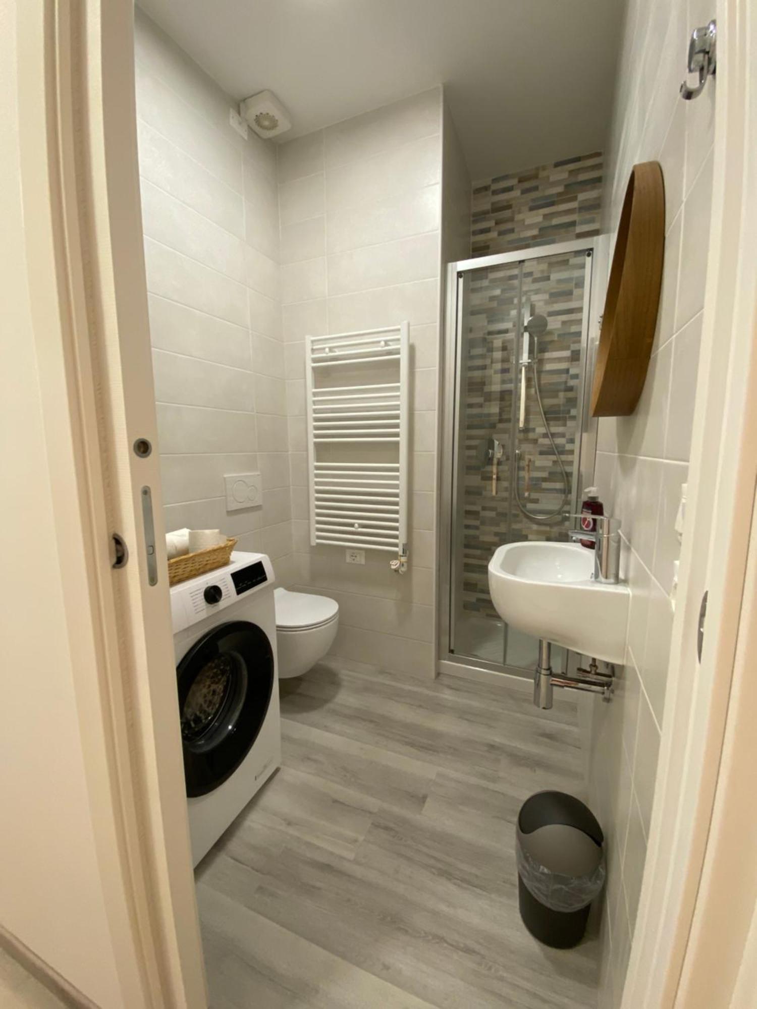 Vittoria Peschiera Apartment Понти Сул Минчо Екстериор снимка